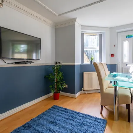شقة West Hill Chapel Alleton Ls7 - 3 Bed Sleeps 5 - Close To Center - Free Parking - Contractor Welcome